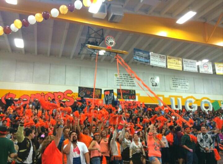 During most rallies, we have a competition where every class competes to see who can be the loudest. Of course, the seniors took the lead once again. Both their class pride and spirit were clearly visible while showing off their bountiful amount of orange.