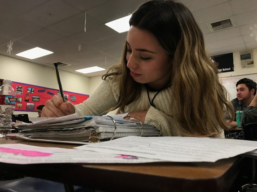 Finals will now take place before Christmas break. Im glad the district decided to change it up a bit for finals this year, expresses Ariana Ibarra. Christmas break will now be a stress free period for students to enjoy.
