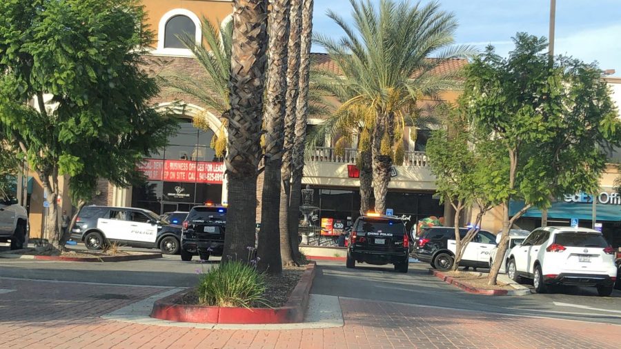 Heavy police response to a situation at the WaBa Grill on Edison  Ave 4110.  Roads leading into the shopping center were blocked.  Photographer: Edward Lillie